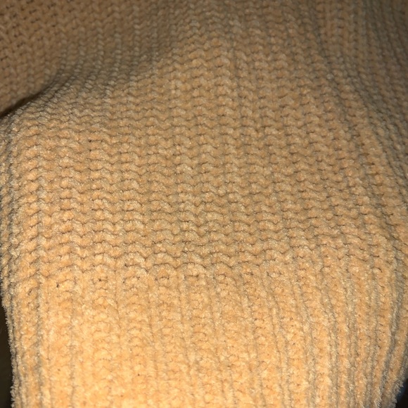 Sky and Sparrow cropped, oversized soft yellow/gold sweater - Picture 3 of 5